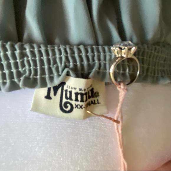 Show me your Mumu Hacienda Maxi Dress Silver Sage Crisp - Picture 6 of 7